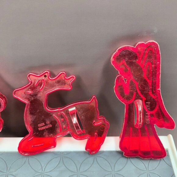 Vintage HRM Loma Red Plastic Christmas Cookie Cutter Lot Gingerbread Man Angel - Picture 2 of 7